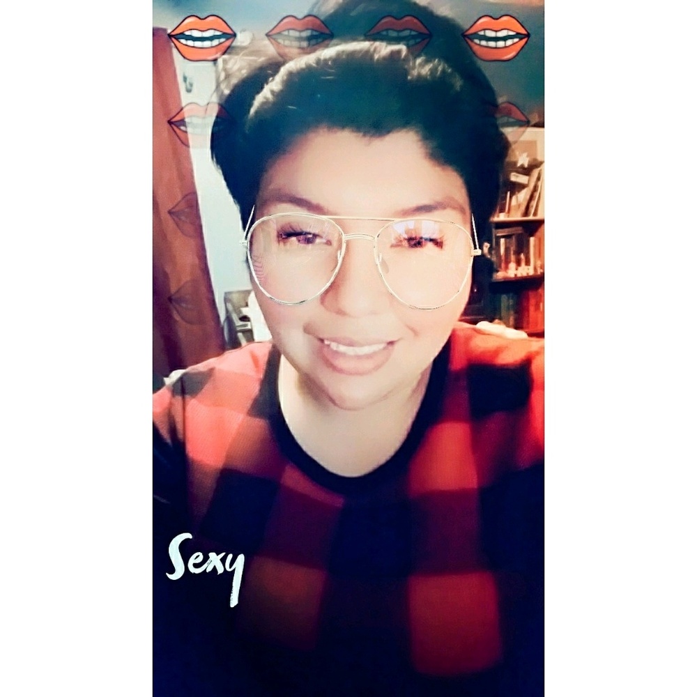 Meet your Posher, Tiffany